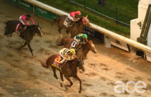 Kentucky Derby: horse race with a sloppy track